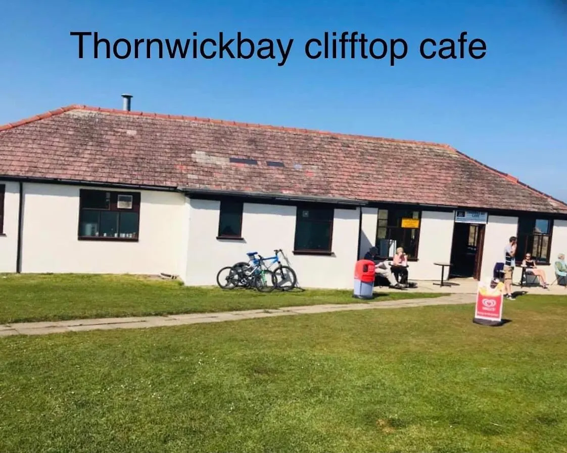Kemping Hotel 16 Gannet Grove Thornwickbay. Haven Site Flamborough